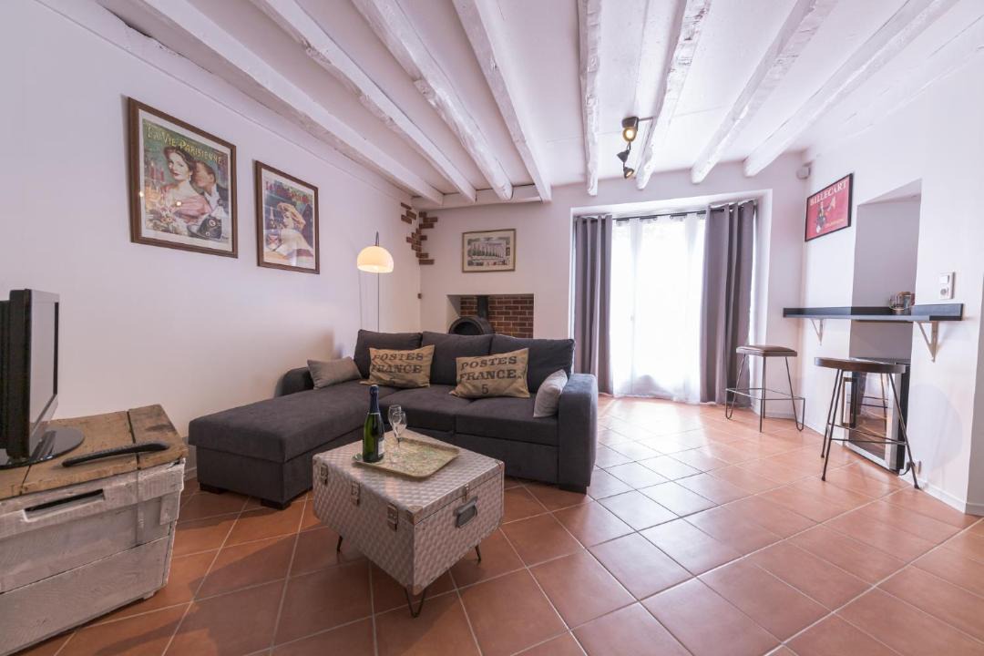 Photo of Others in Moussy