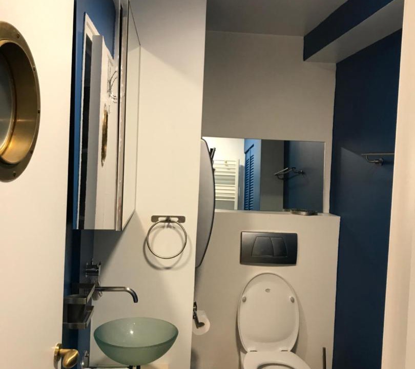 Photo of Bathroom in Charleville-Mezieres