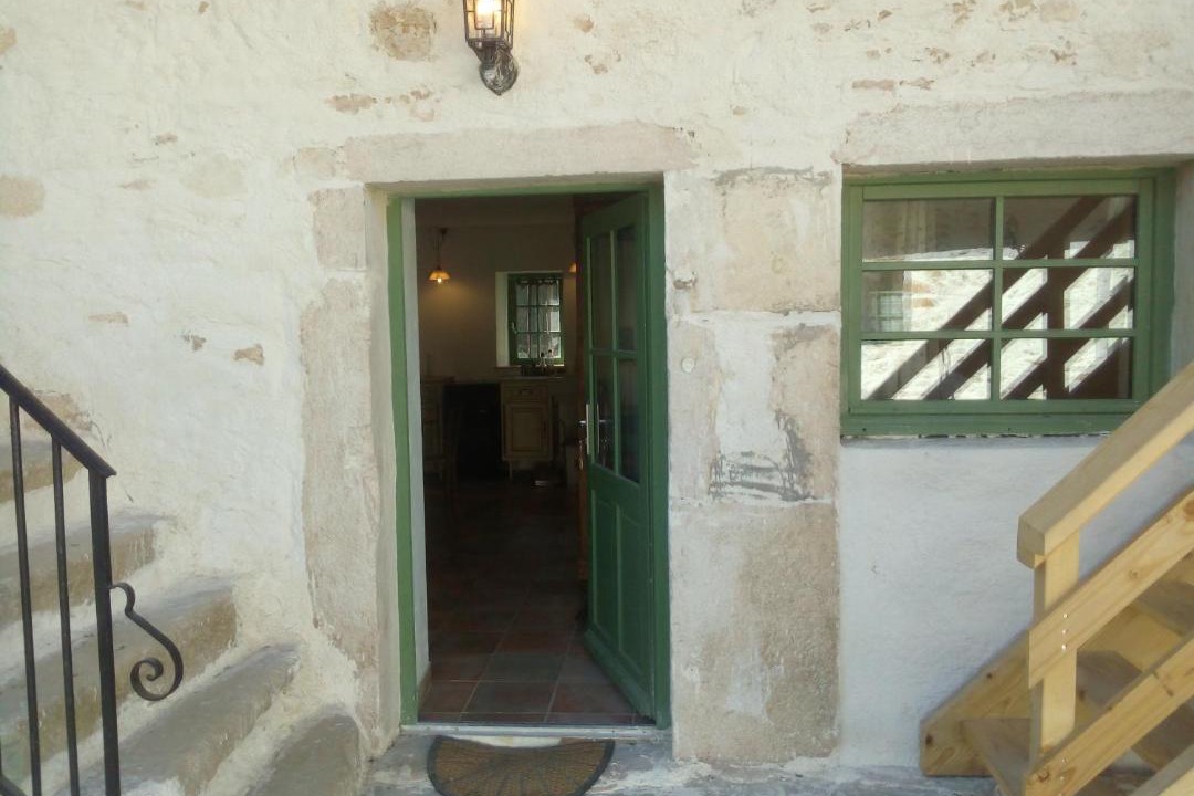 Photo of Others in Yenne