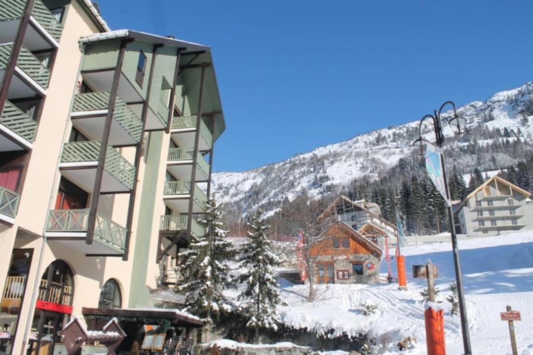 Photo of Buildings in Oz-en-Oisans