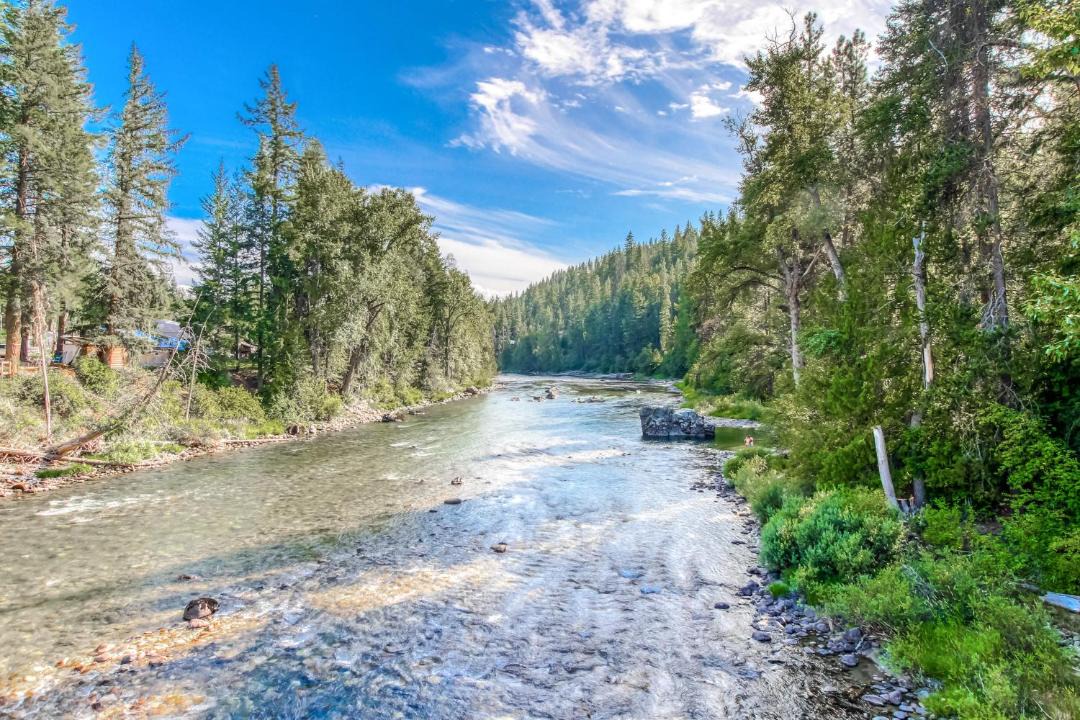 Photo of Others in Downtown Leavenworth