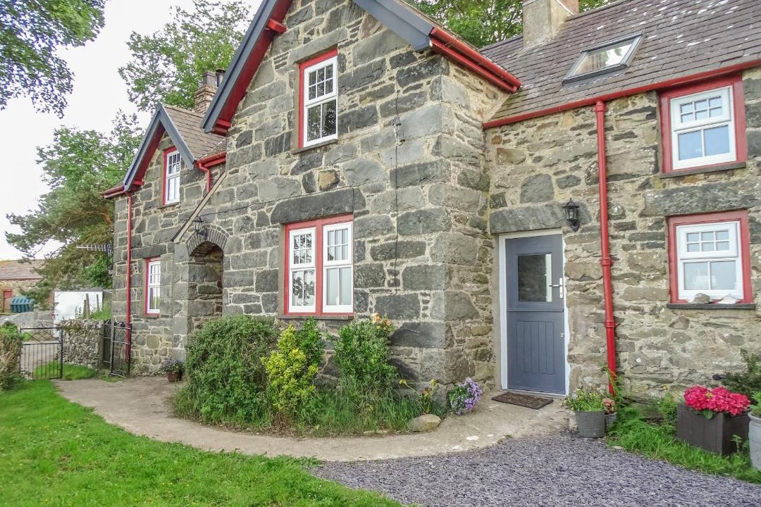 Photo of Buildings in Henryd