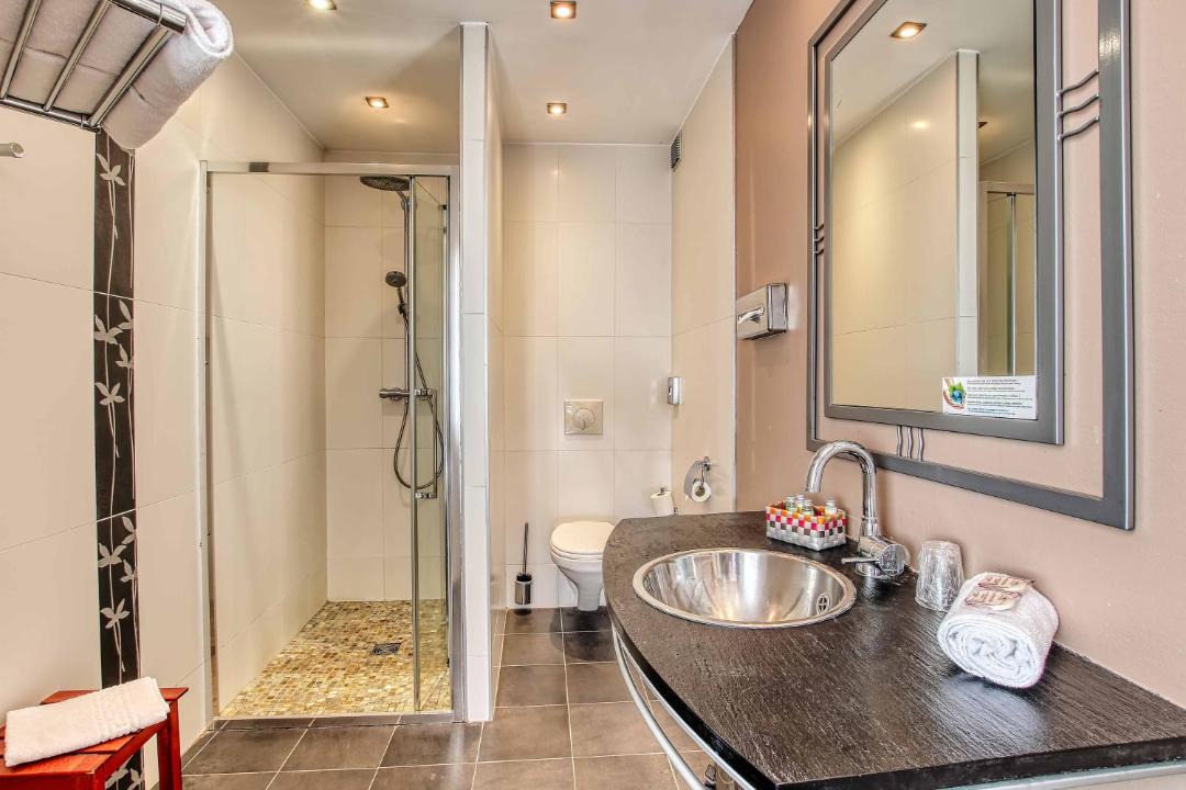 Photo of Bathroom in Haussonville-Blandan-Mon Desert-Saurupt