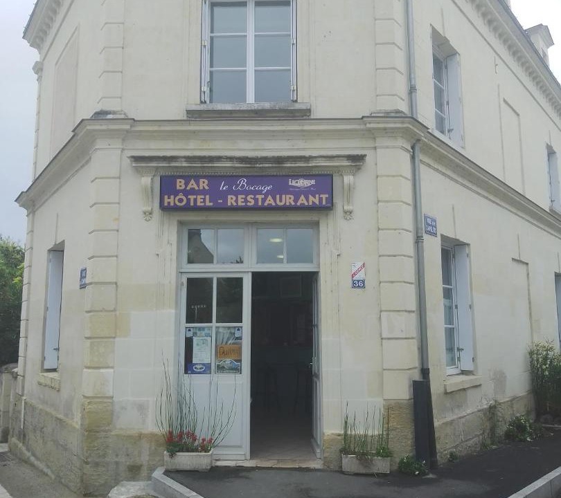 Photo of Buildings in Savigny-en-Veron