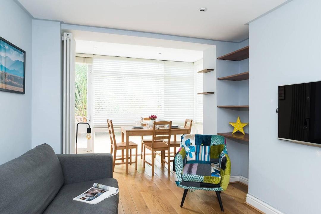 Photo of Livingroom in Walworth