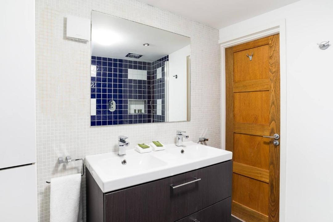 Photo of Bathroom in Walworth