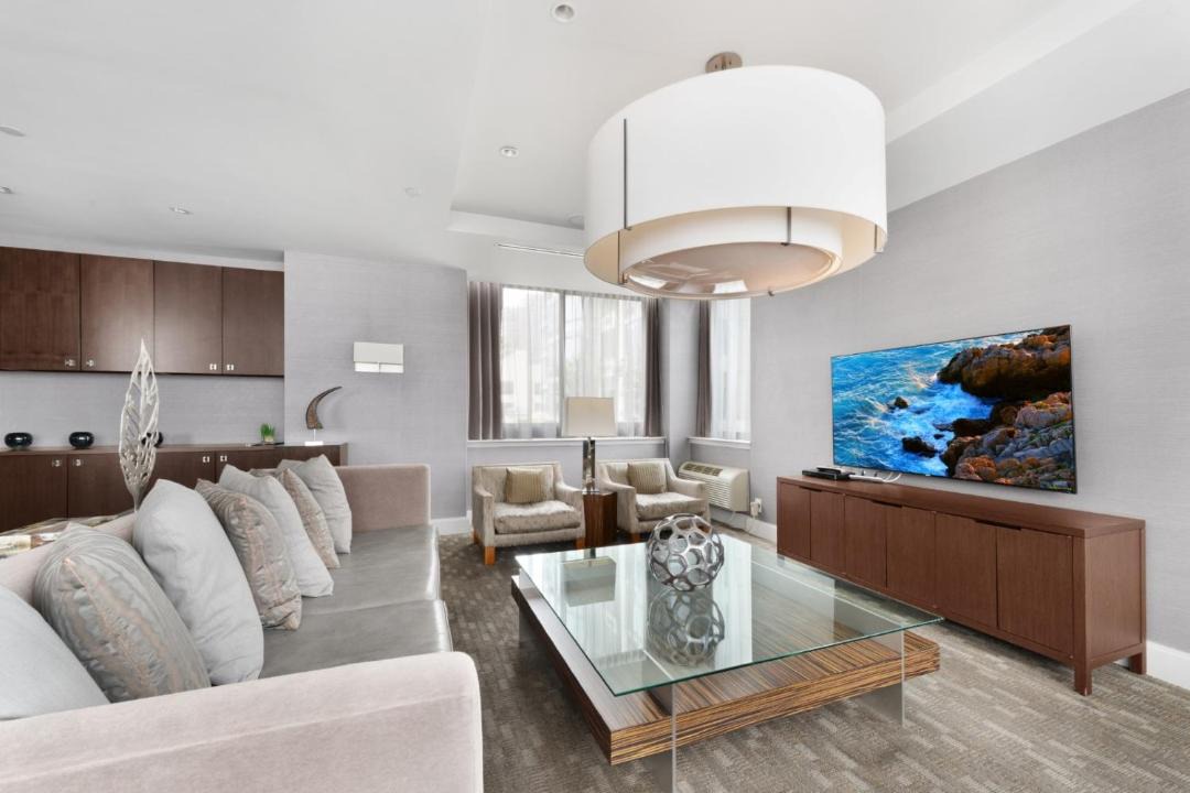 Photo of Livingroom in Hudson Exchange