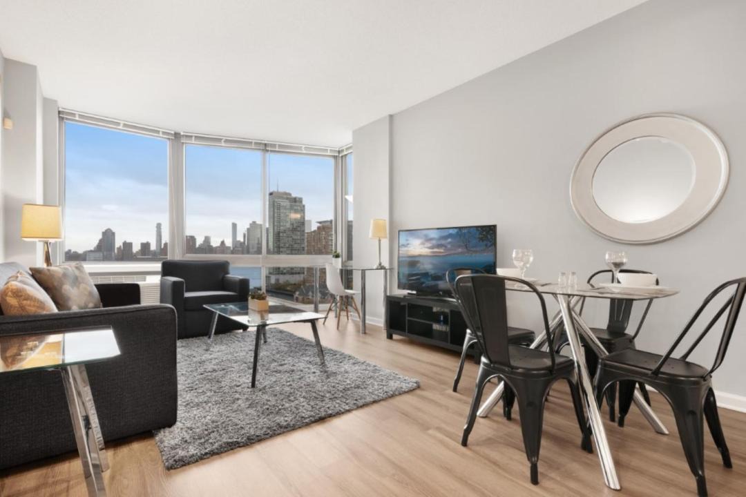 Photo of Livingroom in Hudson Exchange