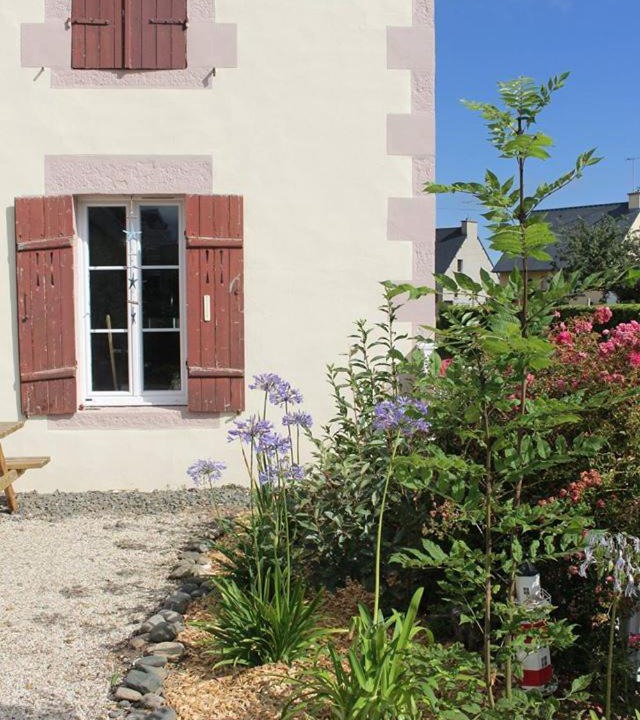 Photo of Others in Hillion