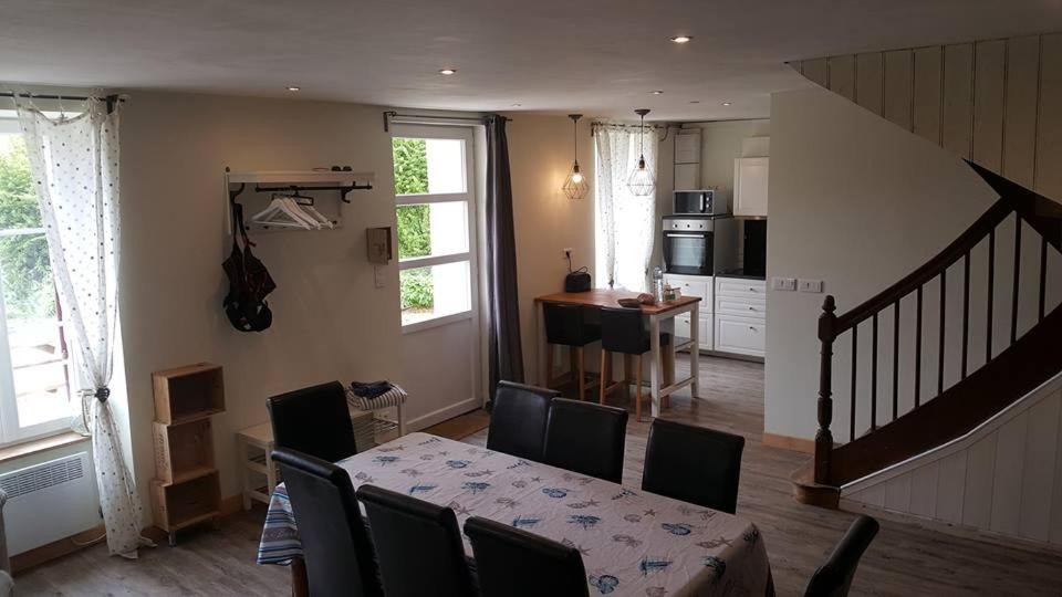 Photo of Others in Hillion