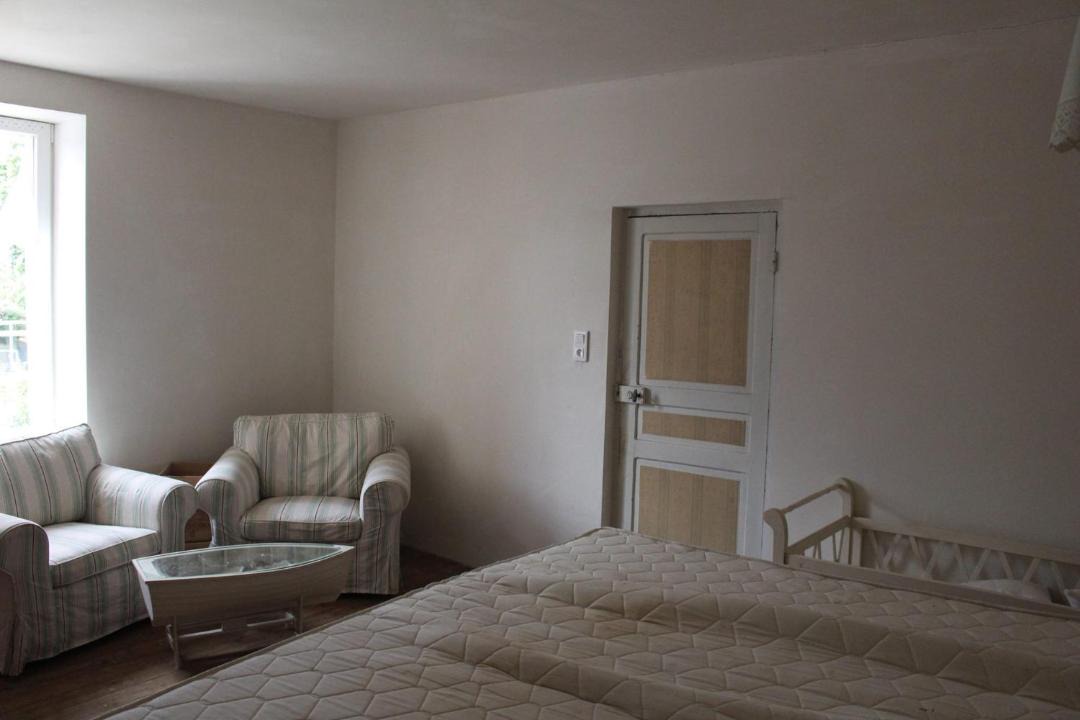 Photo of Others in Hillion