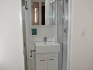 Photo of Others in Mount Eden