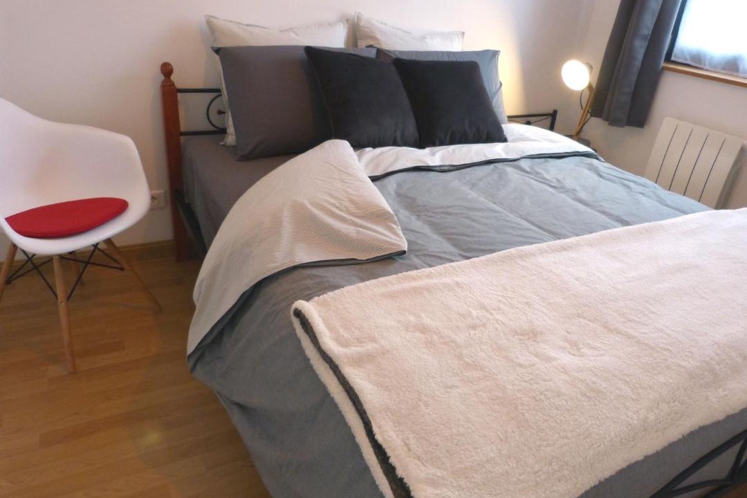 Photo of Bedroom in Hallennes-lez-Haubourdin