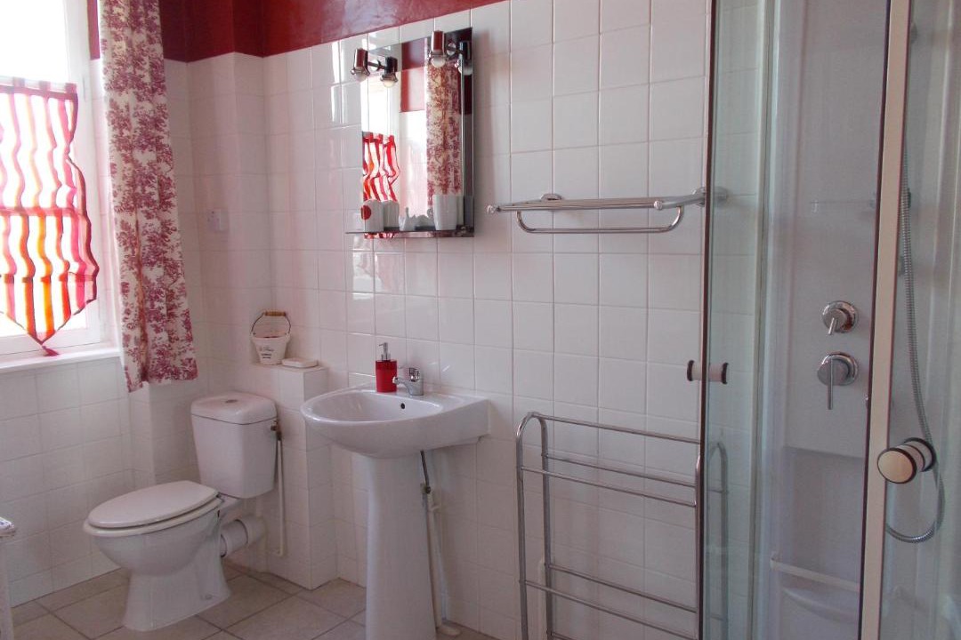 Photo of Bathroom in Landivy