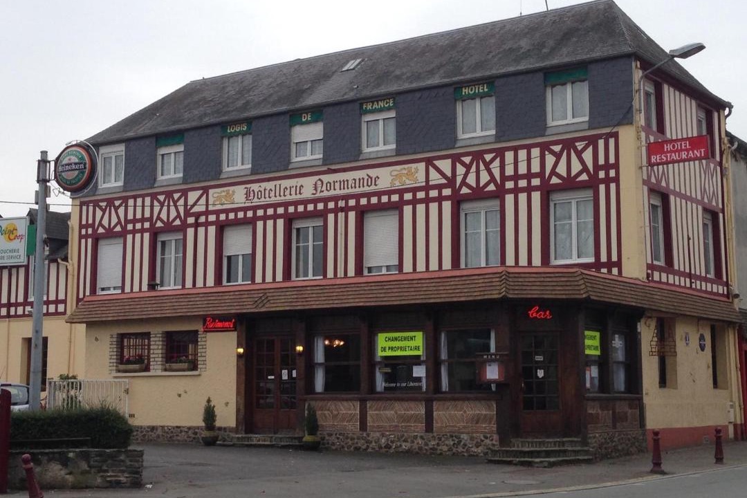 Photo of Others in Dozule