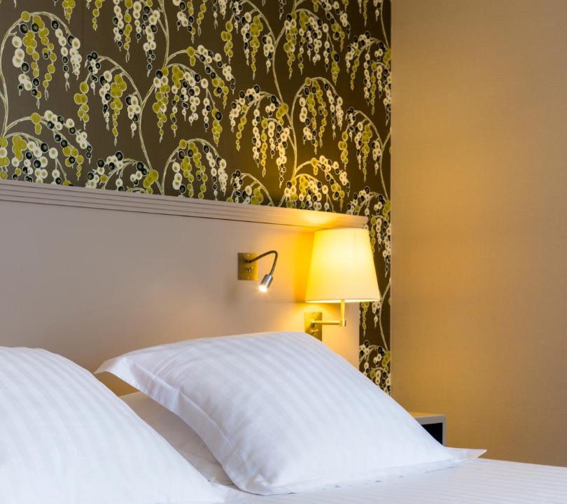 Photo of Bedroom in Graslin - Commerce