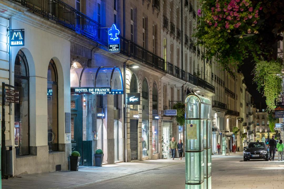 Photo of Buildings in Graslin - Commerce