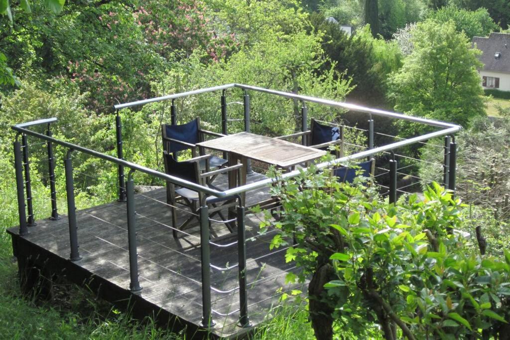 Photo of Patio Balcony in Nazelles-Negron