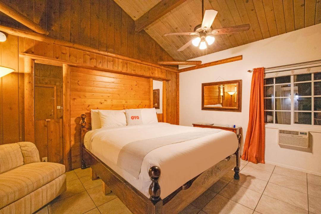 Photo of Bedroom in Lake Arrowhead