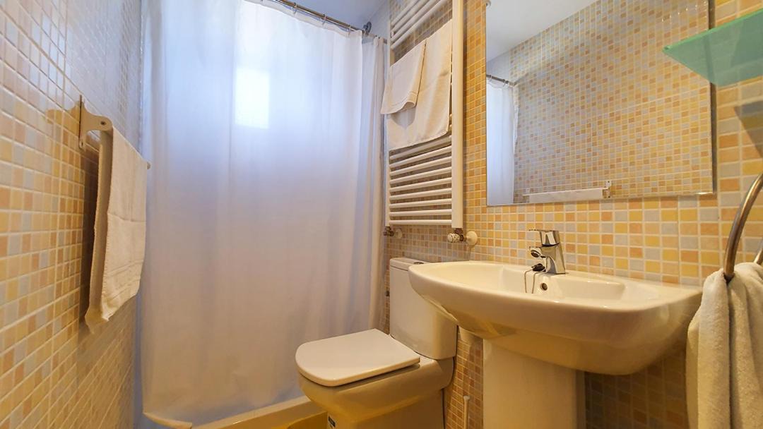 Photo of Bathroom in Cuzcurrita de Rio Tiron