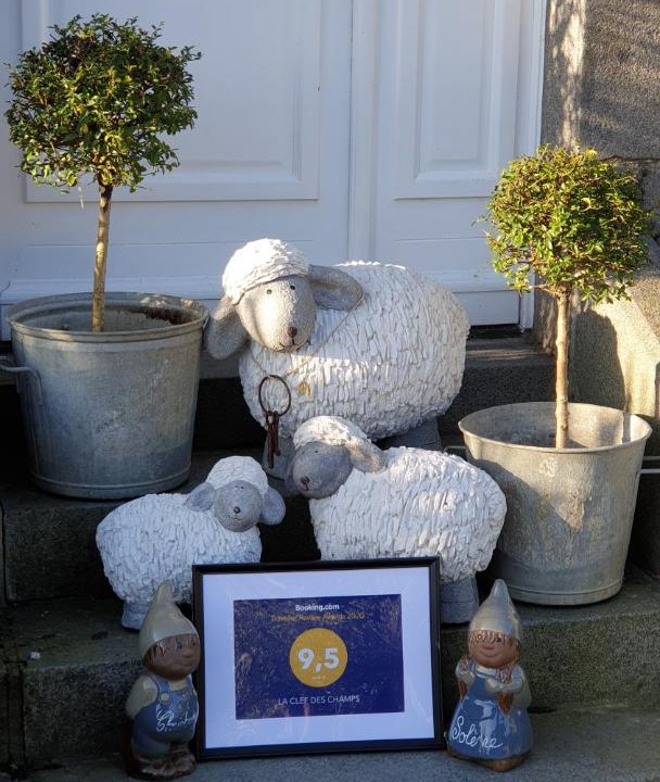 Photo of Others in Meillac