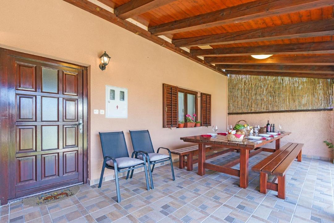 Photo of Livingroom in Orihi