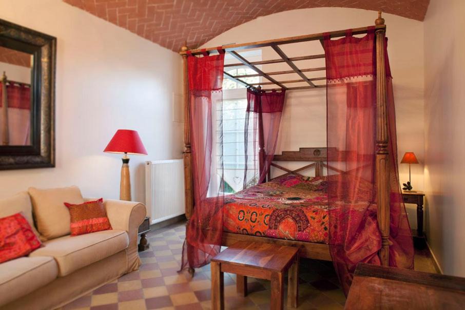 Photo of Bedroom in Checy
