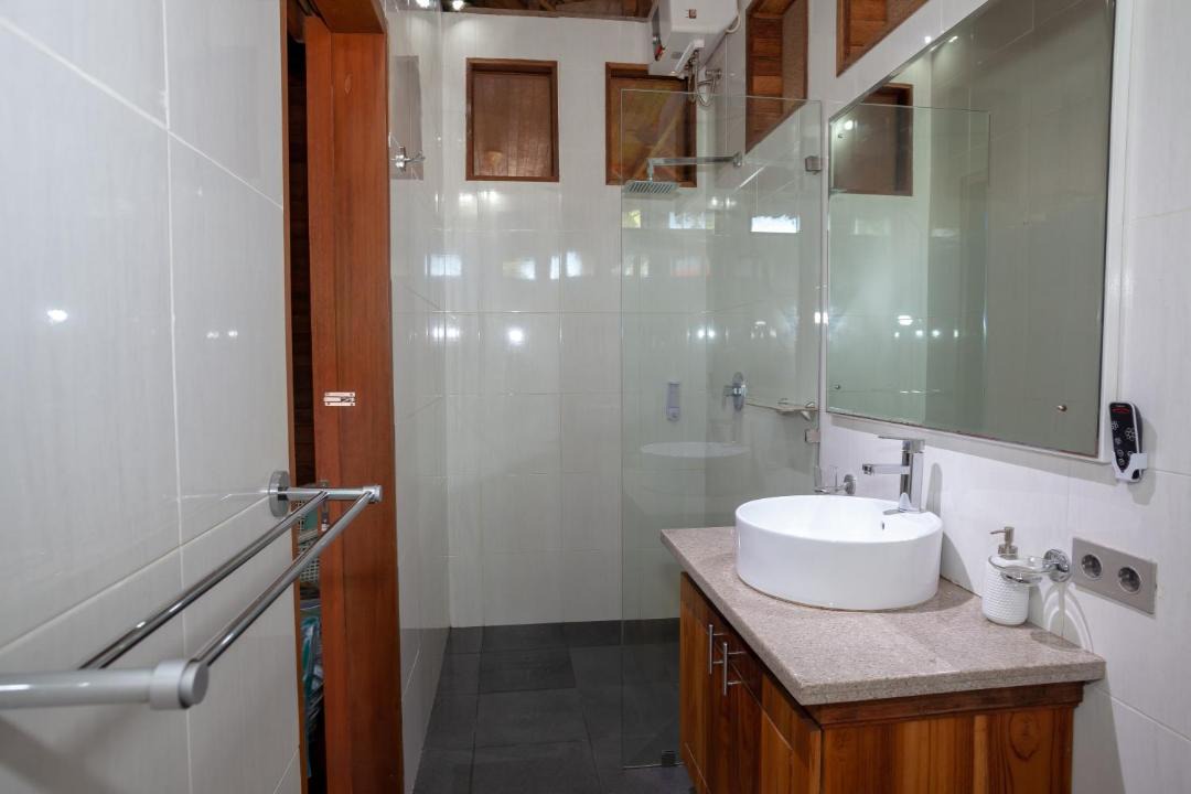 Photo of Others in Jungut Batu