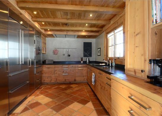 Photo of Kitchen in Zweisimmen Nr Gstaad
