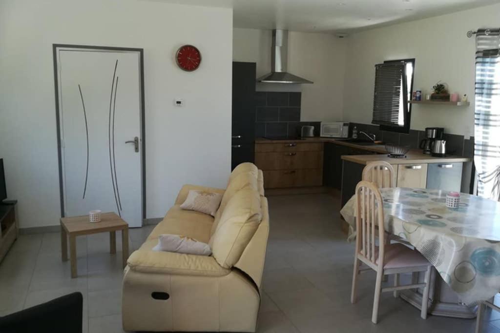 Photo of Livingroom in Ploufragan