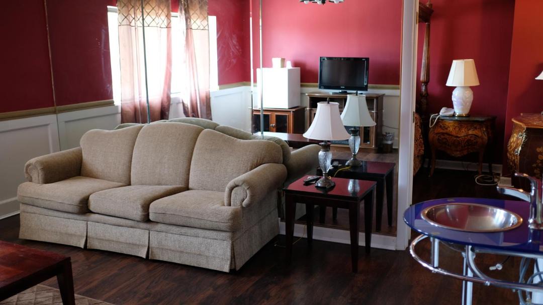 Photo of Livingroom in Main Street Hyannis