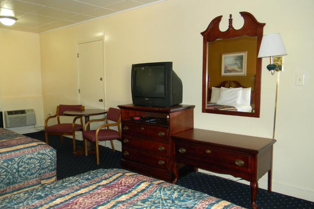 Photo of Bedroom in Roanoke Rapids