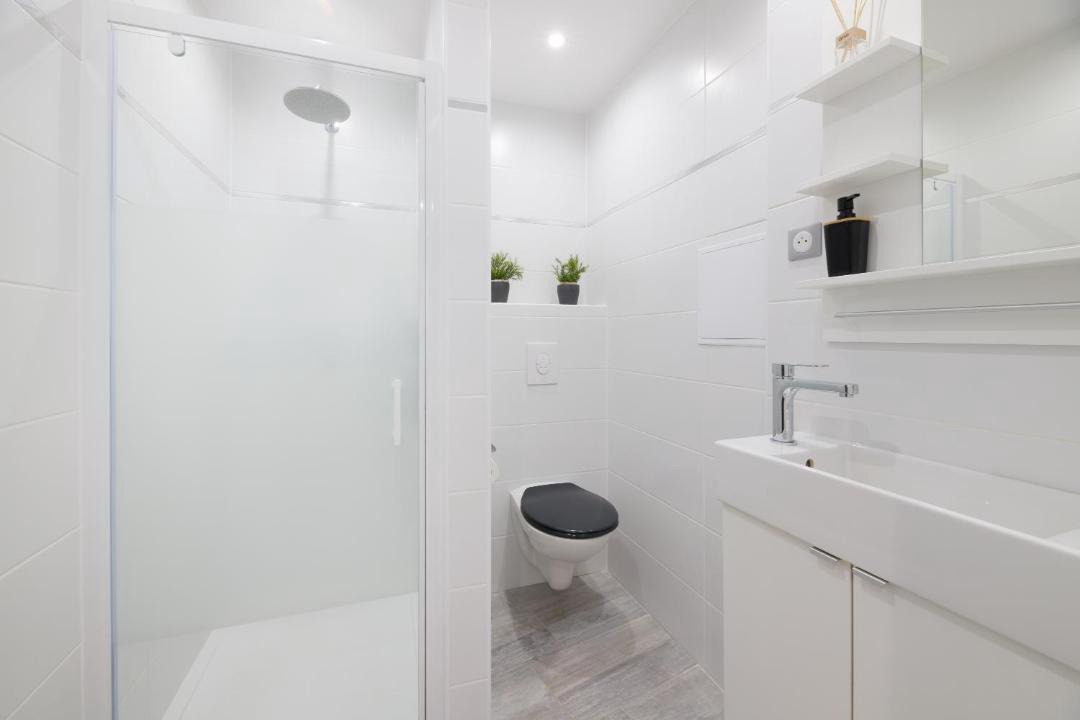 Photo of Others in Carvin