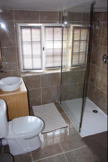 Photo of Bathroom in La Roque-Gageac