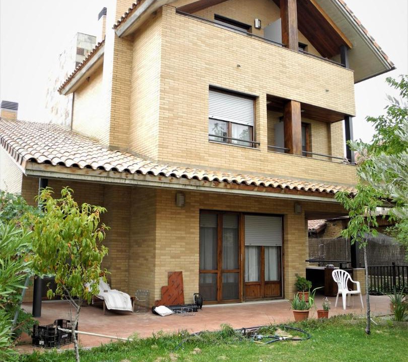 Photo of Buildings in Fontellas
