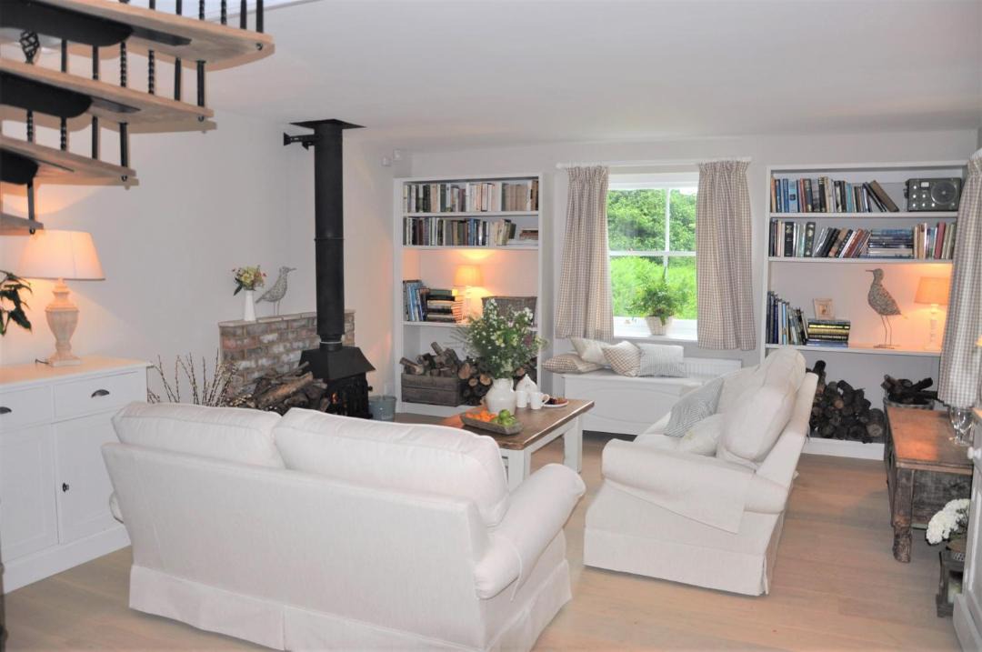 Photo of Livingroom in Scaynes Hill