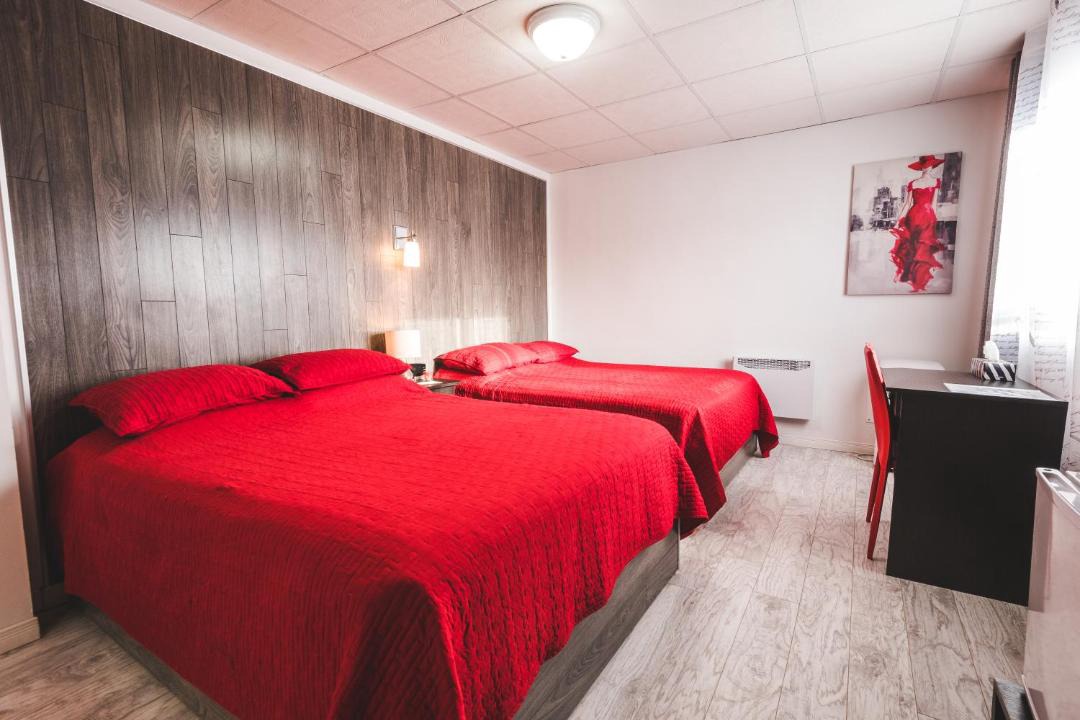 Photo of Bedroom in La Baie