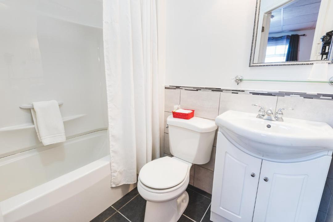 Photo of Bathroom in La Baie