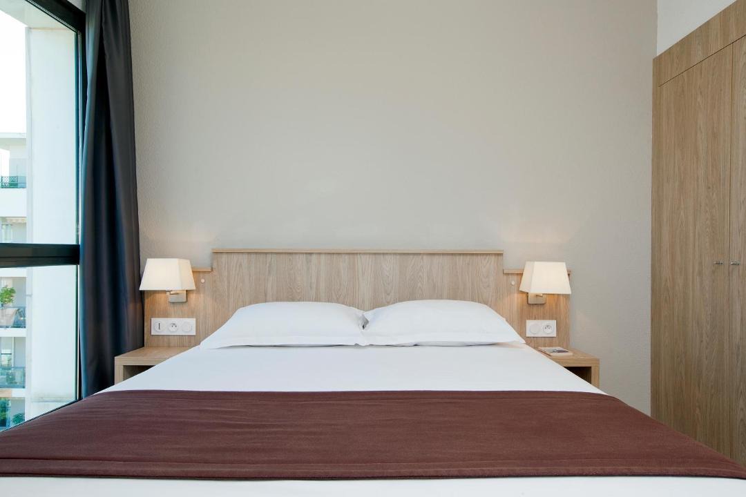 Photo of Bedroom in 7th Arrondissement