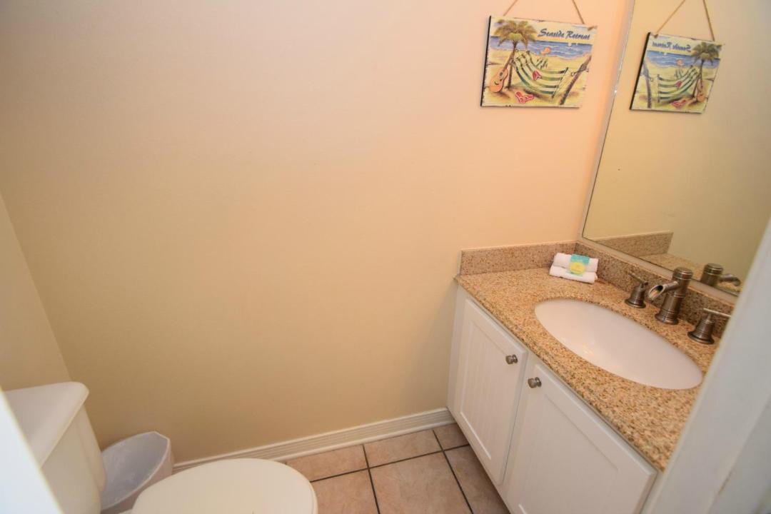 Photo of Bathroom in Gulf Shores