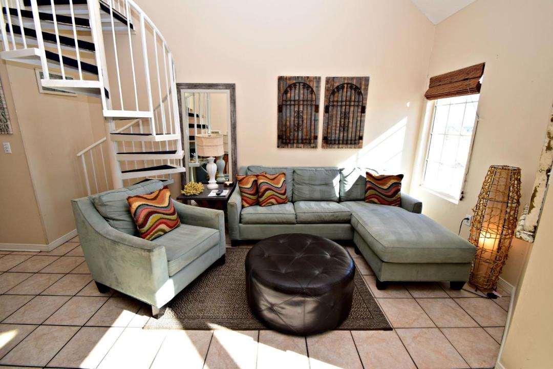Photo of Livingroom in Gulf Shores
