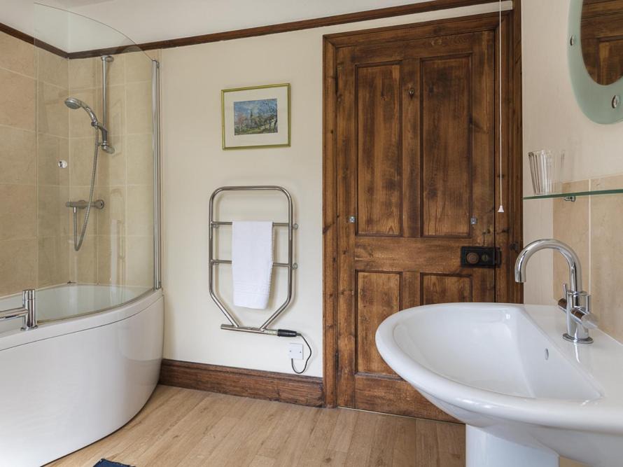 Photo of Bathroom in Salcombe