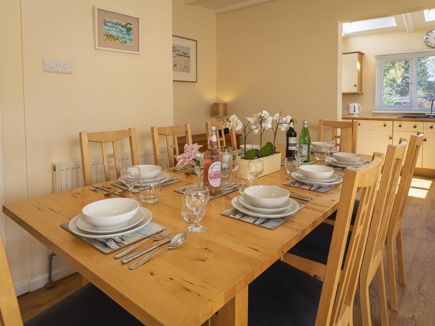 Photo of Livingroom in South Pool