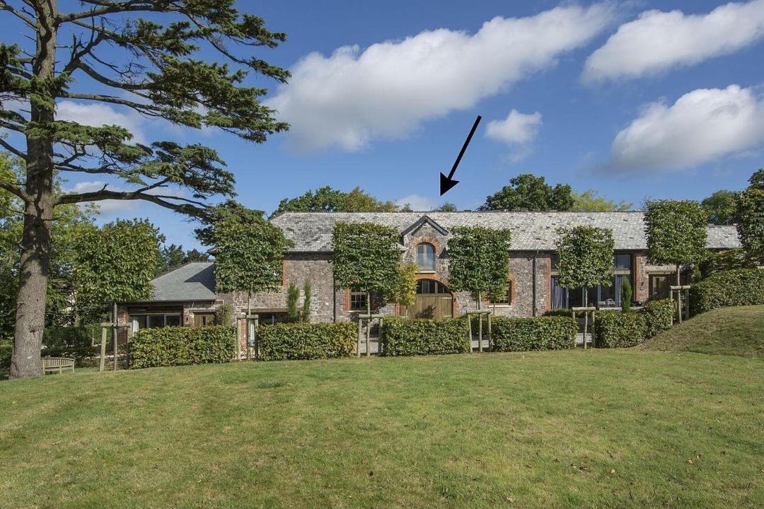 Photo of Buildings in Talaton