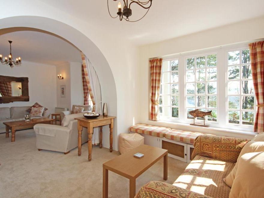 Photo of Livingroom in Salcombe