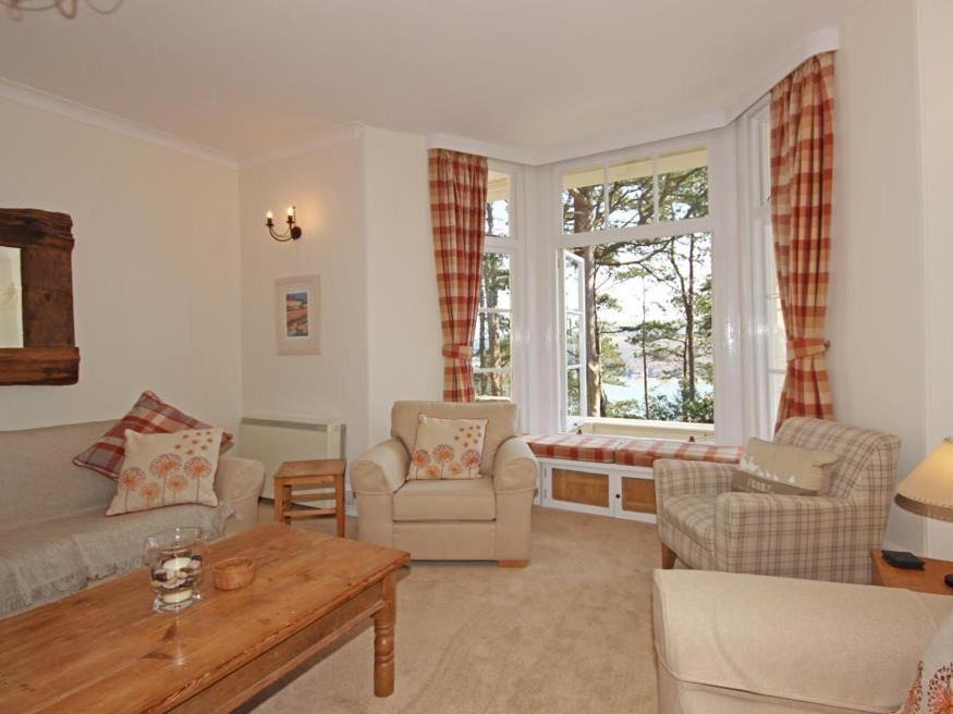 Photo of Livingroom in Salcombe