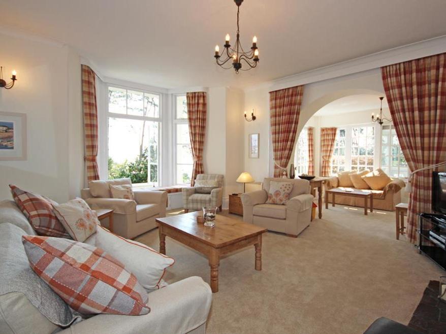 Photo of Livingroom in Salcombe