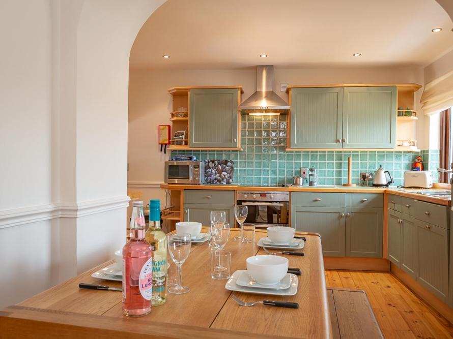 Photo of Others in Hope-Cove