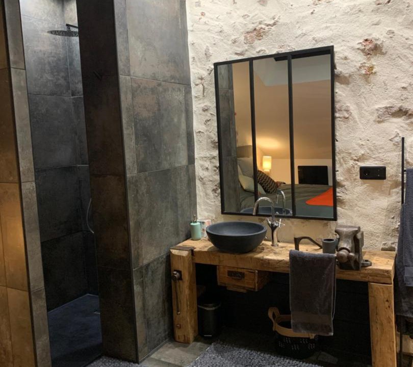 Photo of Bathroom in Bollee