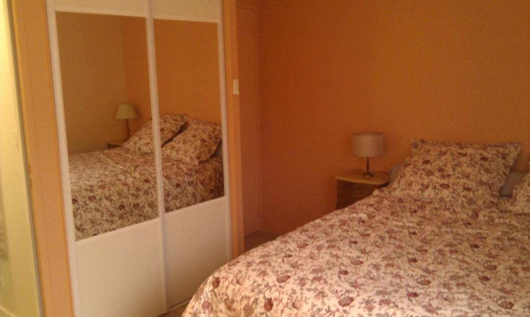 Photo of Bedroom in Voltaire - Saint Amour